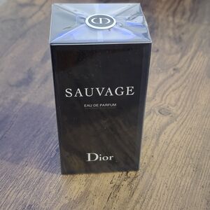 Dior Sauvage Eau de Parfum - Elegant Black